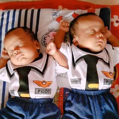 💞twinS💫