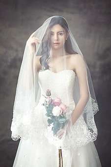 Cristina Lee