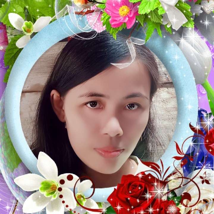 Ayu DW